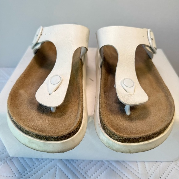 Primadonna Collection Sandals Size 37 White - Picture 2 of 13